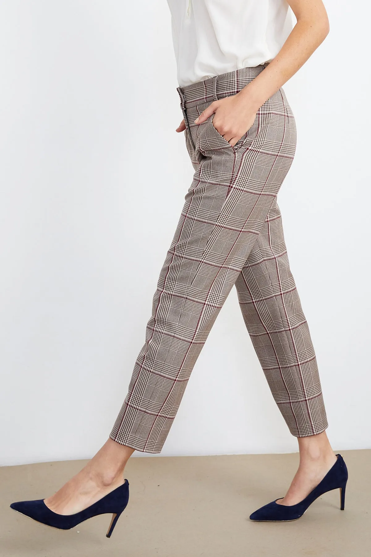 ABIGAIL PLAID STRAIGHT LEG PANT