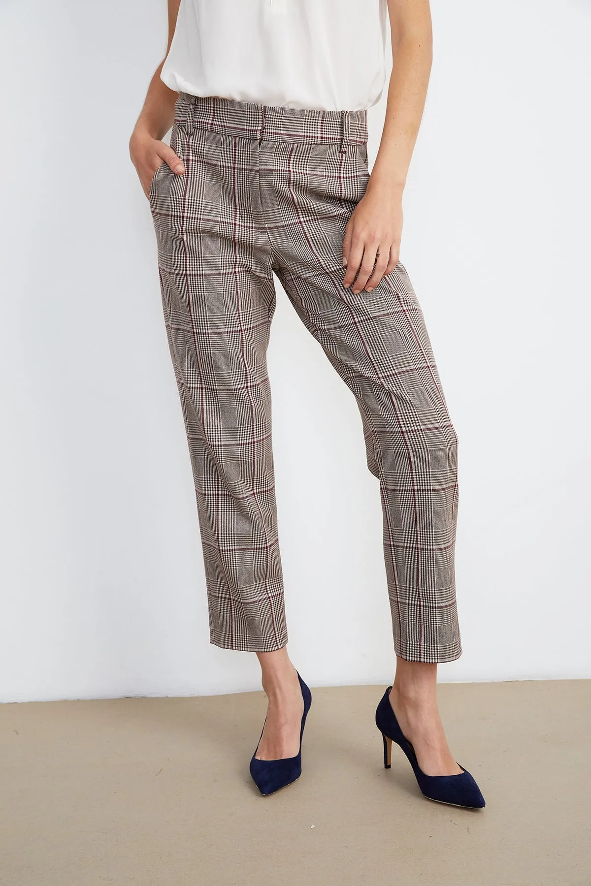 ABIGAIL PLAID STRAIGHT LEG PANT