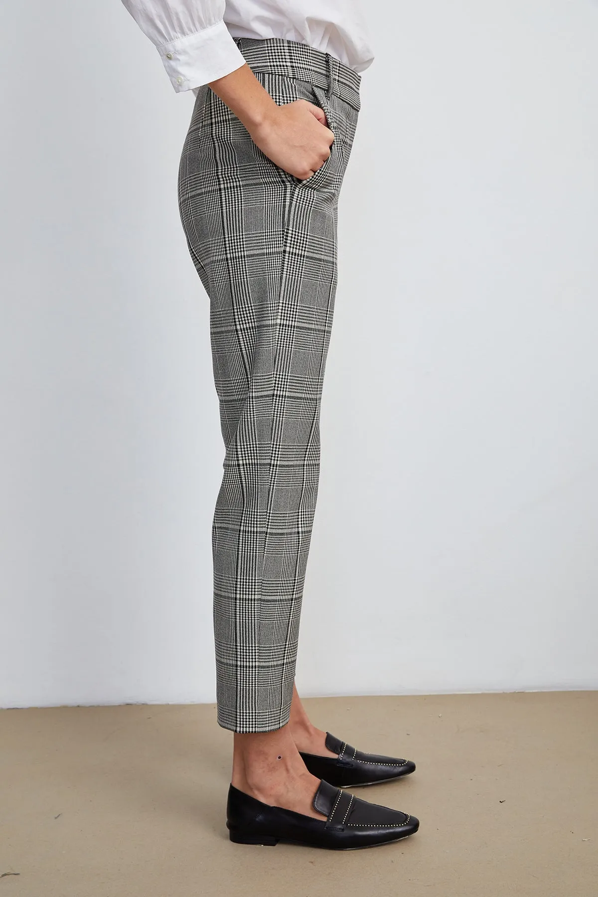 ABIGAIL PLAID STRAIGHT LEG PANT