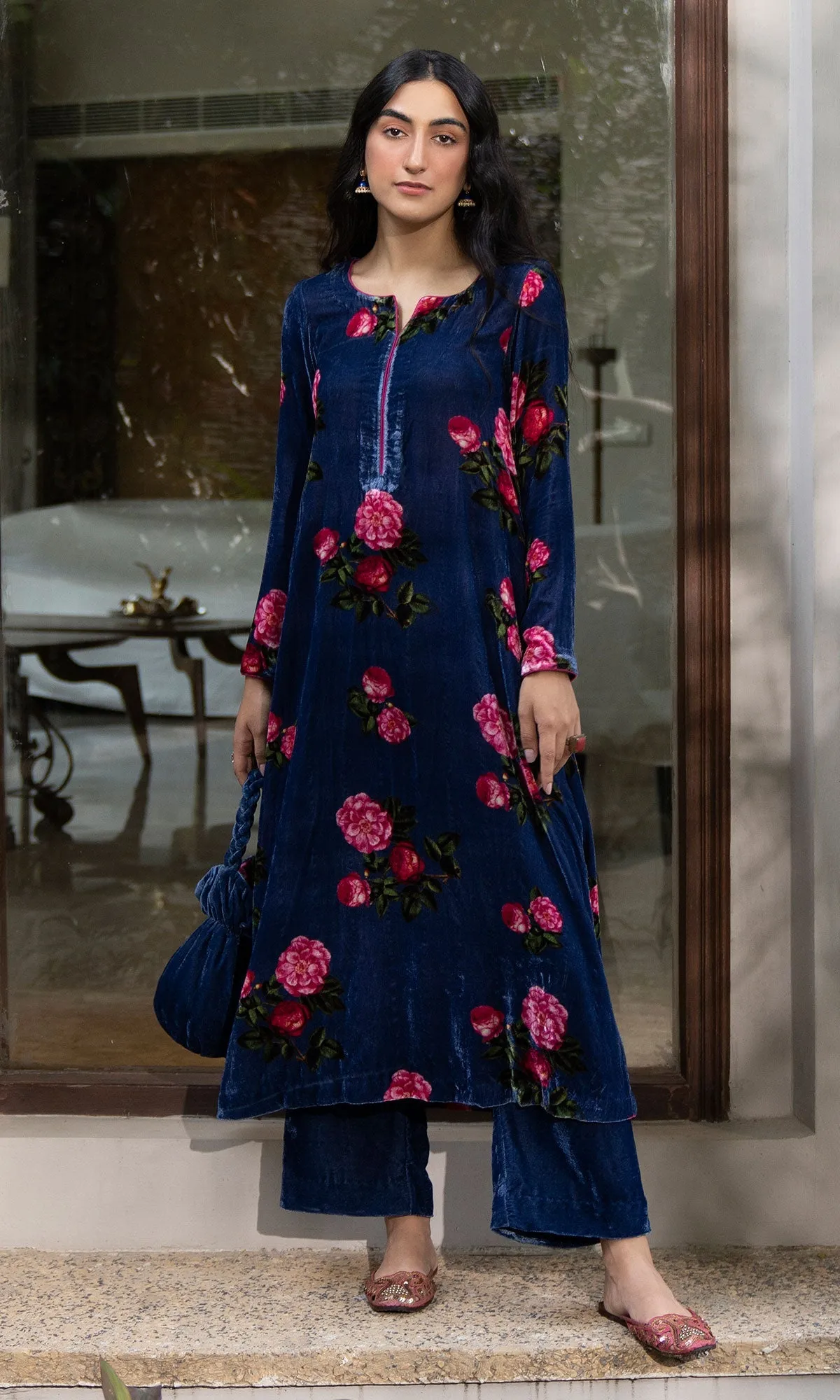 Bareen floral Blue velvet straight kurta with velvet palazzo and shawl - Set of 3