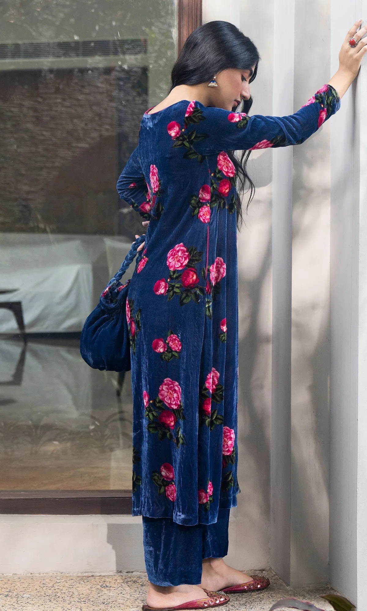 Bareen floral Blue velvet straight kurta with velvet palazzo and shawl - Set of 3