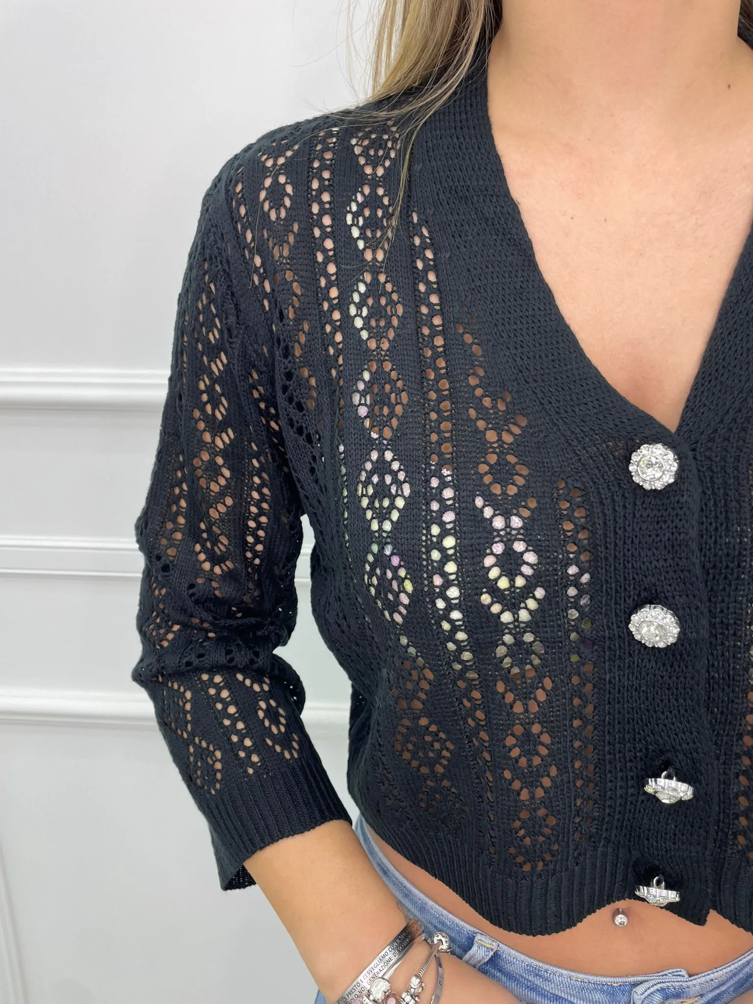 Cardigan traforato con bottoni swarovski