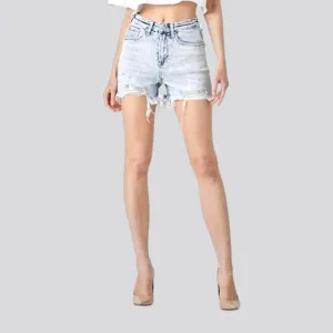 Frayed-hem ice-wash denim shorts for women