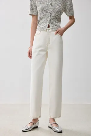 LILY Comfortable White Jeans