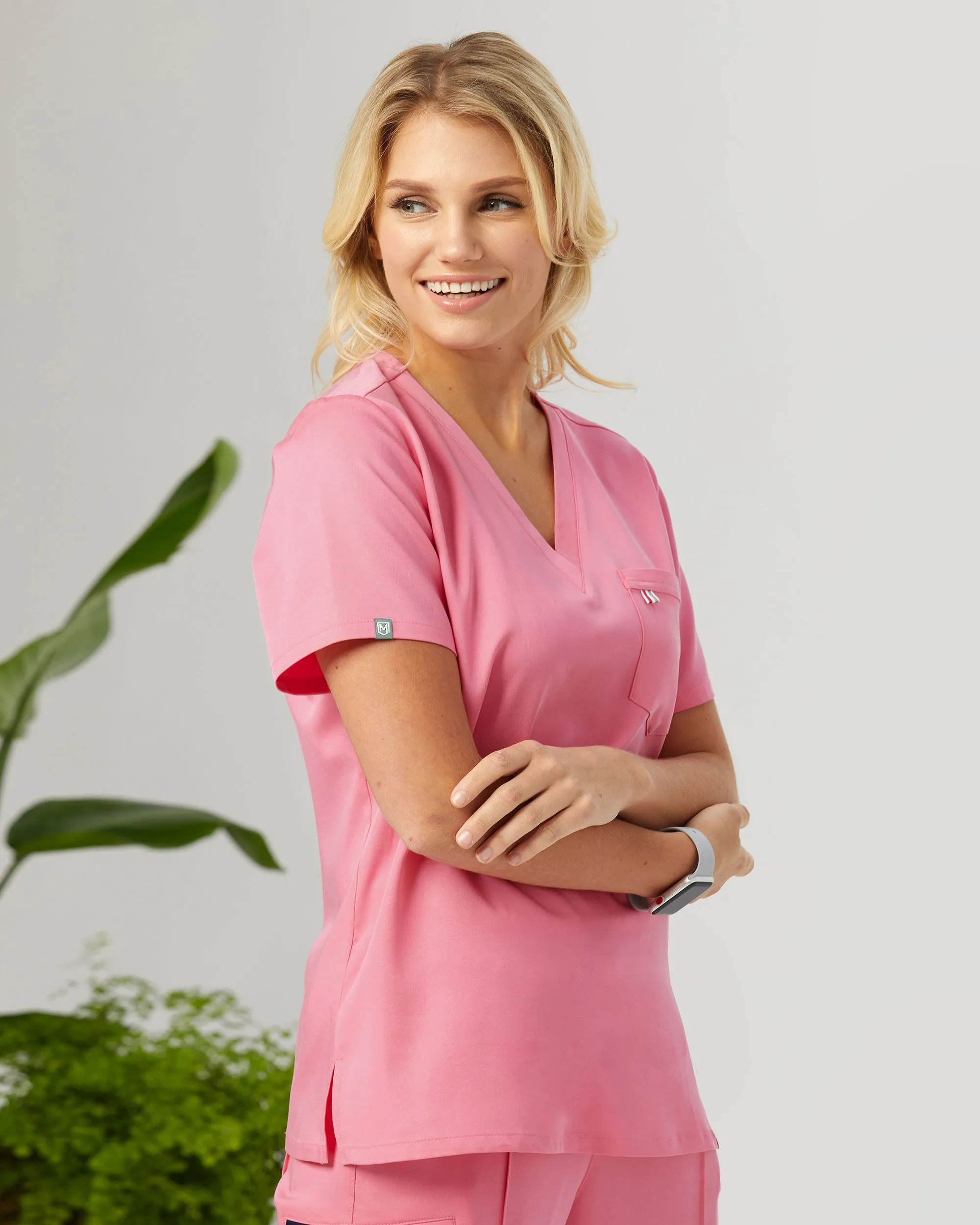 TENCEL™ Sal‎ ‎ Essential Scrub Top